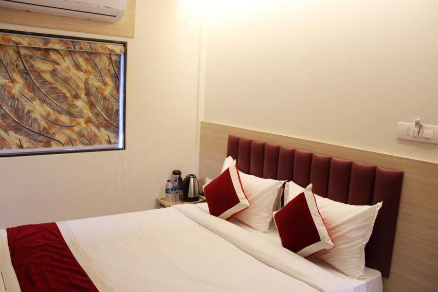 Hotel Saineel Мумбаї Екстер'єр фото